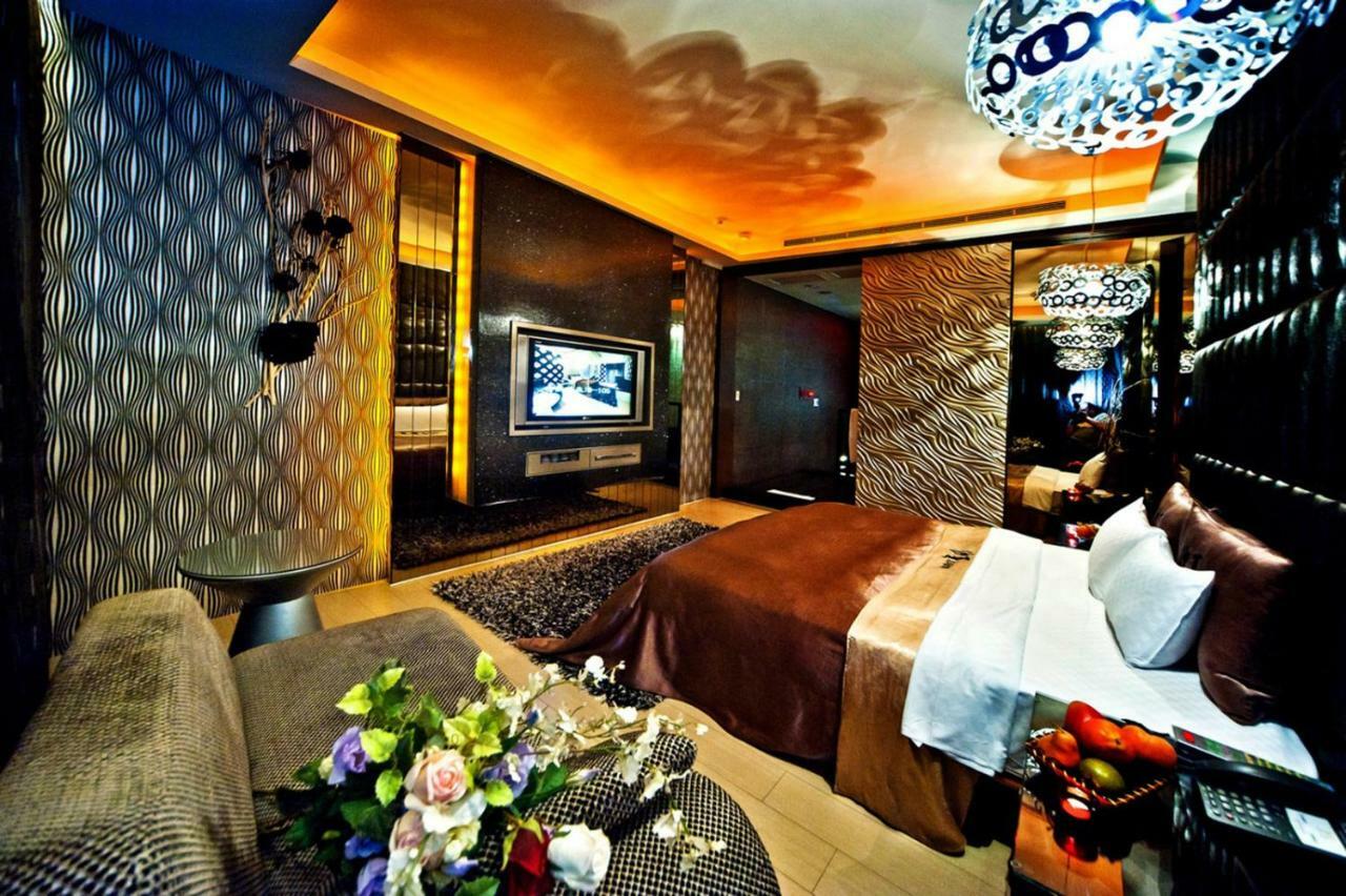 Sasha Motel Taichung Exterior foto